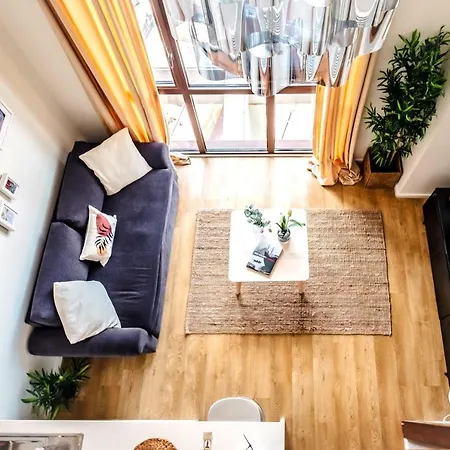 Apartment Cozy Loft With Skyline View In Modern Istanbul